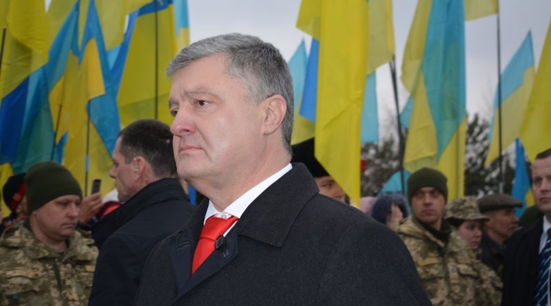 На Закарпатті Порошенко пообіцяв українцям розв’язати нову війну