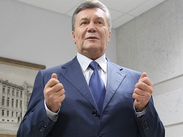 Суд решил разобраться с описками в приговоре Януковичу