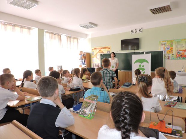 В школу раз в полгода: украинским детям предложили "классную" реформу