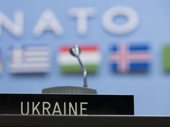 НАТО в очередной раз обратилось к РФ с призывом вернуть Крым