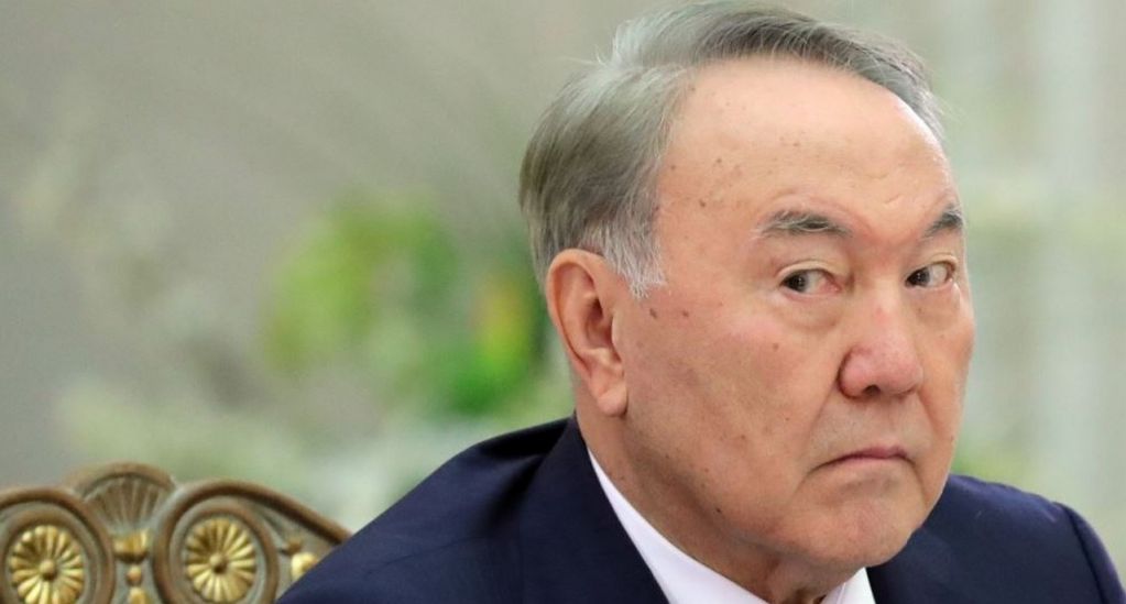 Дмитрий Левусь. Почему Назарбаев не ушел окончательно? 