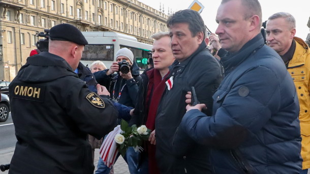 В центре Минска массовые задержания: что происходит