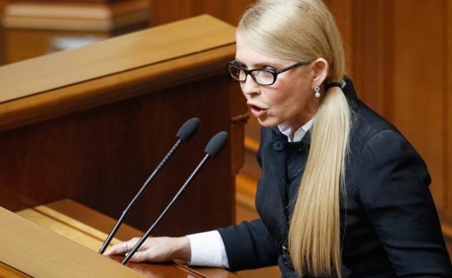 Рассматривал мои интимные фото: Тимошенко удивила рассказом о Януковиче