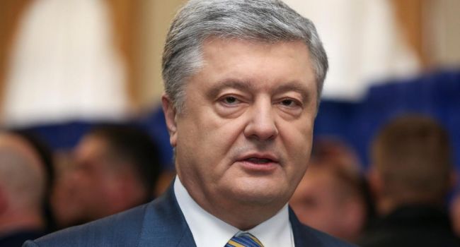 Политолог: «Украинцы даже не заметили, как Порошенко угодил в сексистский скандал»