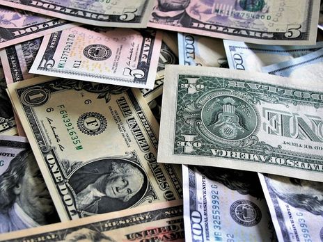 Доллар «атаковал» гривну: свежий курс валют