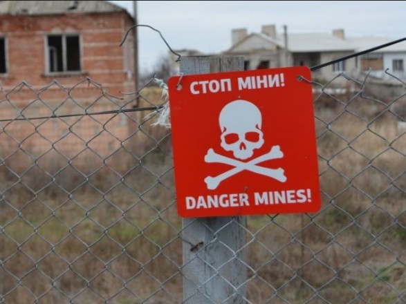 Трагедия на Донбассе: в «серой зоне» на мине подорвалась группа пиротехников