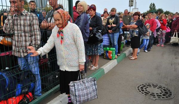 На Донбасс массово возвращаются переселенцы: в чем причина