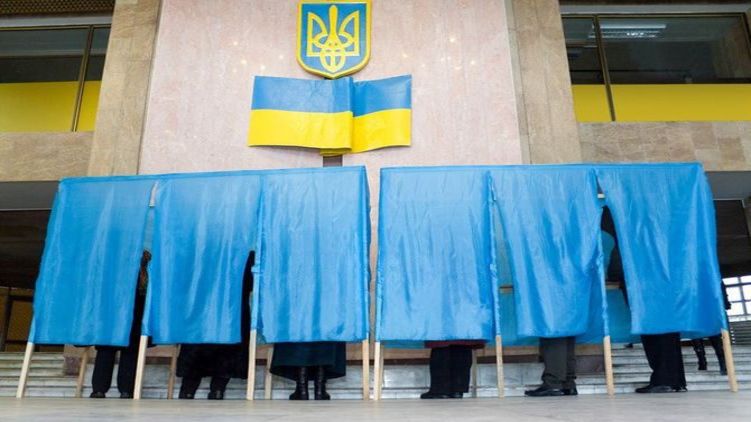 Що обрали українці в найскрутніший період історії країни і чи повірять вони Порошенку за 2 дні до виборів 