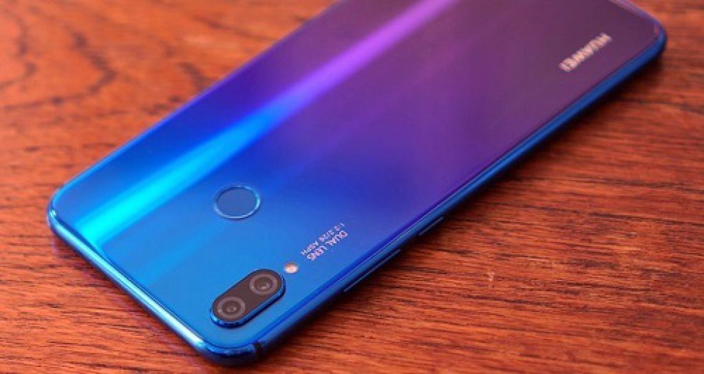 Huawei P Smart в свежем дизайне появился в украинских магазинах