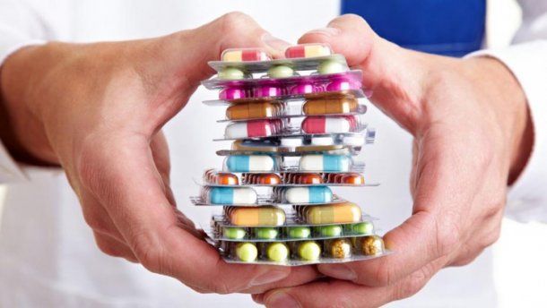 Государство возьмет под контроль цены на лекарства, включенные в Нацперечень