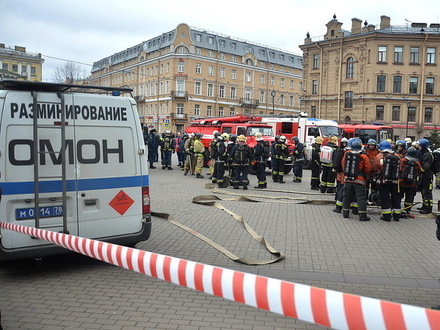Массовая эвакуация в Санкт-Петербурге: «заминировали» почти все суды города