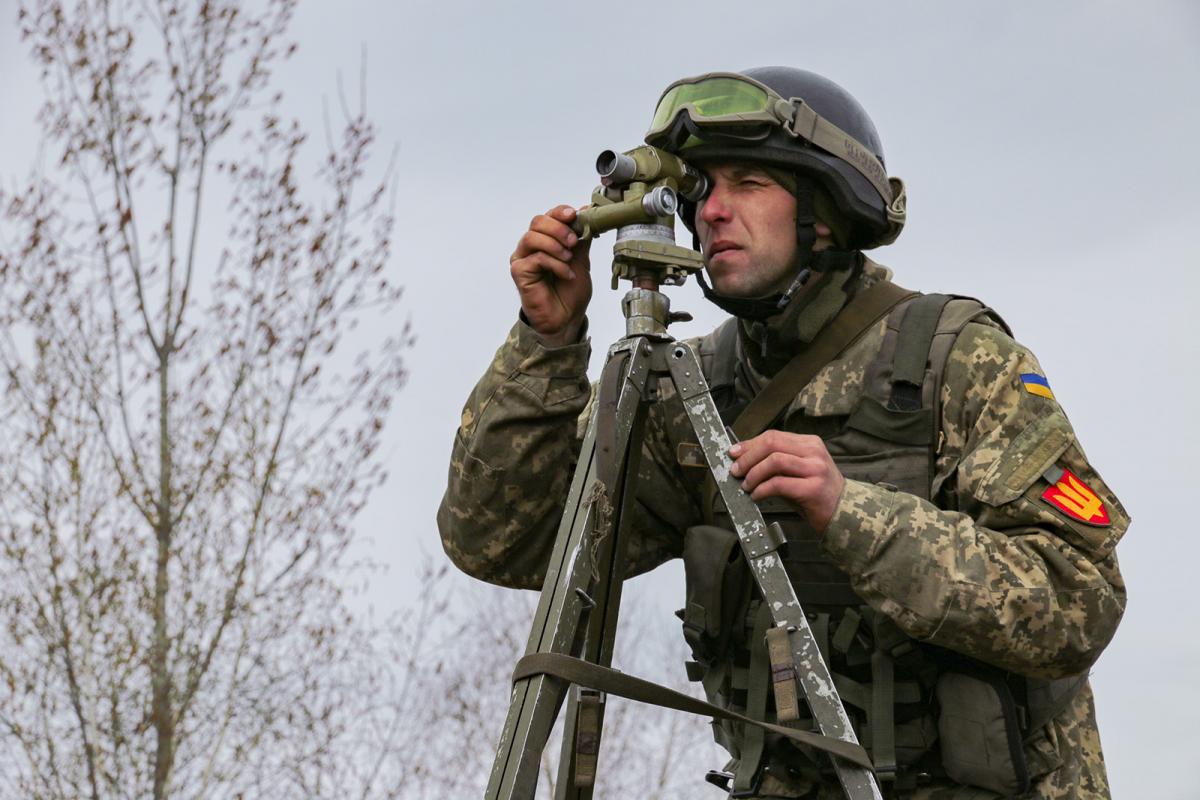 Война на Донбассе: боевики выкатили минометы и танки, есть раненые