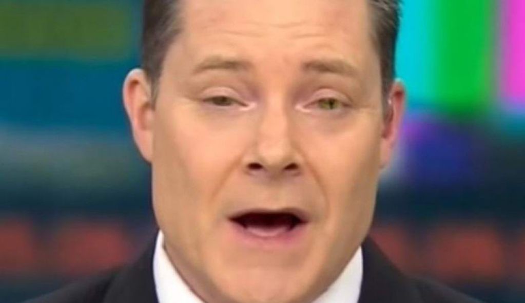Ведущий моргнул и выдал в себе инопланетянина. ВИДЕО
