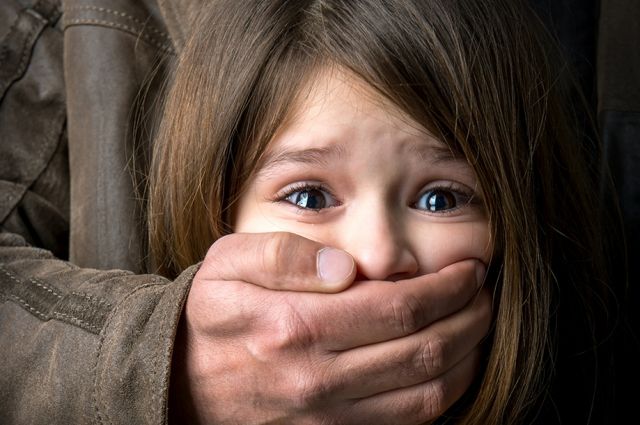 «Просила не убивать»: В Запорожье нелюдь изнасиловал 12-летнюю девочку. ФОТО