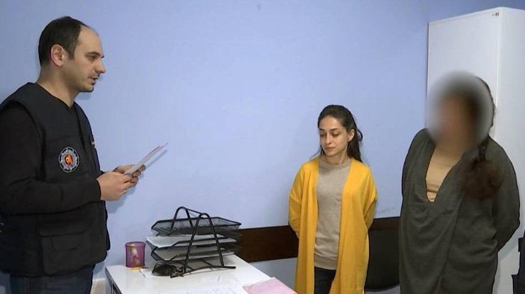 Украинку с 10 детьми задержали в Грузии: подозревают в торговле людьми 