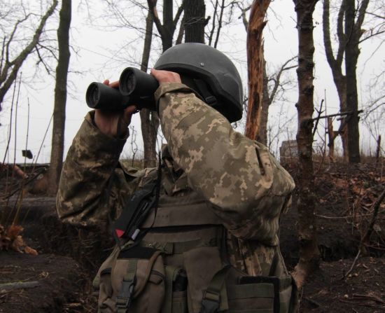 Война на Донбассе: боевики атаковали украинских военных, прикрываясь гражданскими