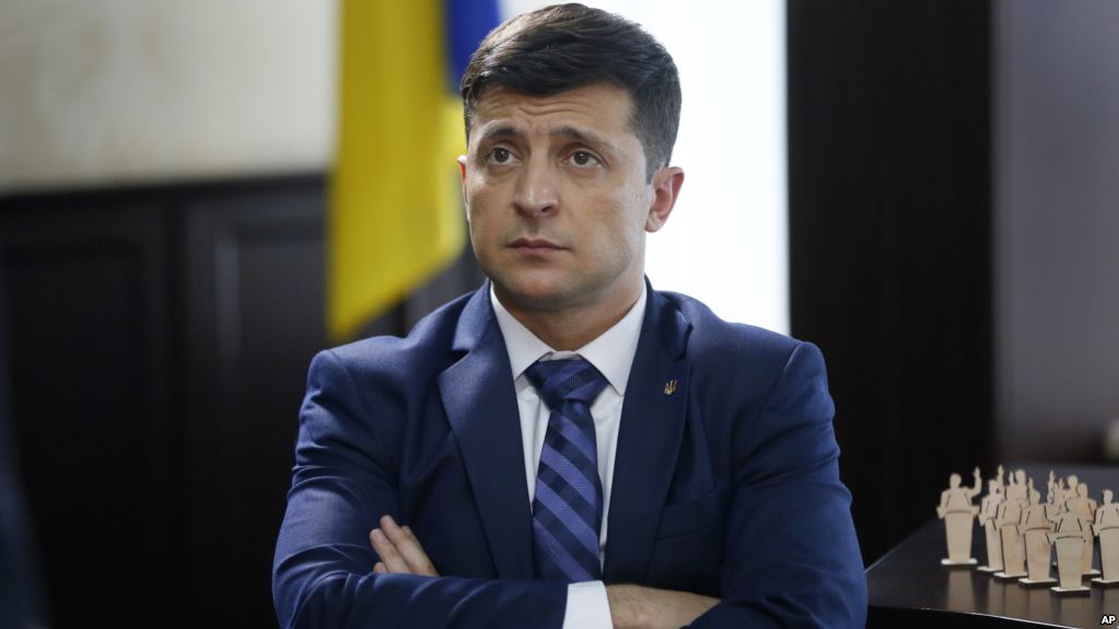 Эксперт: Через год украинцы разочаруются в Зеленском