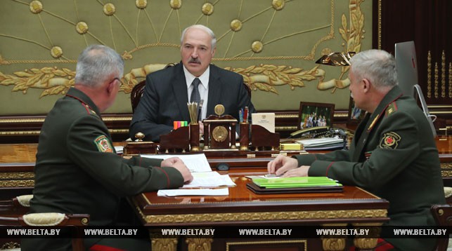 Дело идет к аннексии: Лукашенко в панике пытается избавиться от агентов Кремля