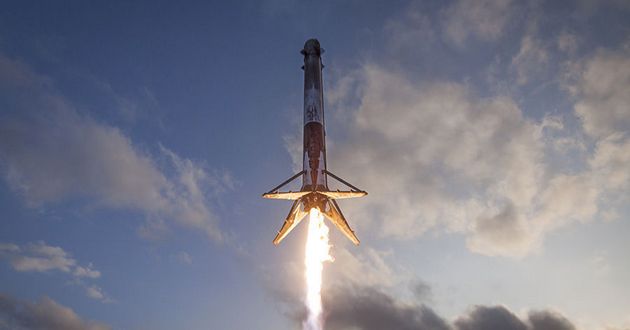 Ракету Falcon 9 запустили в космос с важной миссией. ФОТО, ВИДЕО