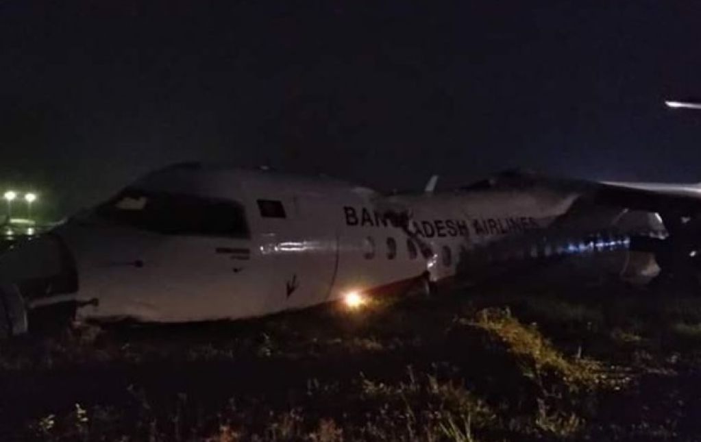 Катастрофа в аэропорту Мьянмы: пассажирский самолет развалился на части