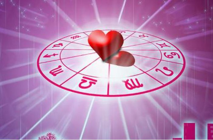 Любовный гороскоп на неделю 13-19 мая: кому придется принять судьбоносное решение