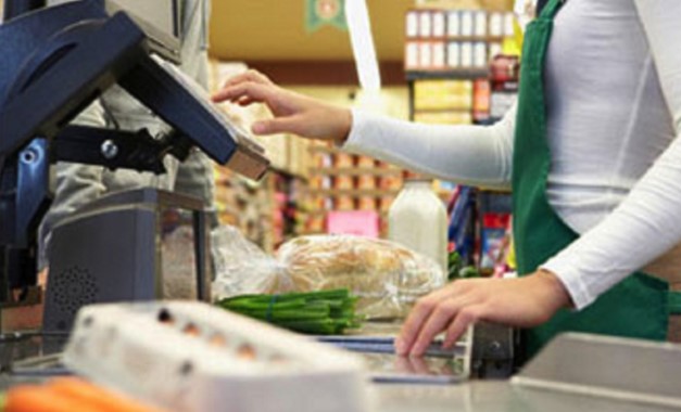 Разгневанная клиентка радикально ответила на "сервис" в украинском супермаркете