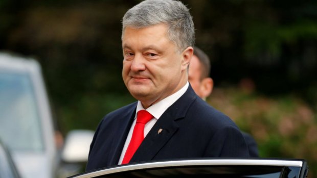 "Е**улся на почве коррупции": украинцы поставили диагноз Порошенко