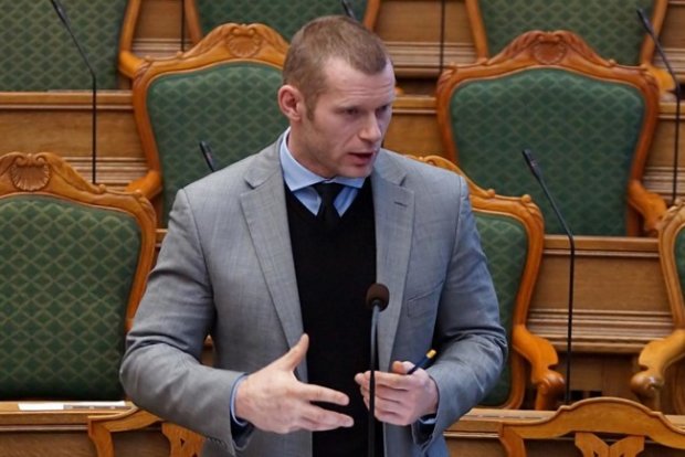 Засветился на порносайте: известный политик угодил в громкий скандал