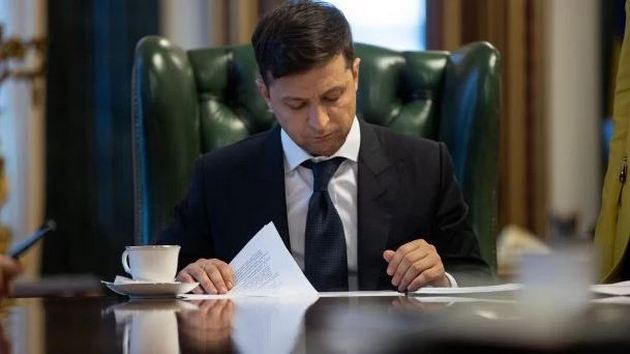 Зеленский вернул на должность чиновника, которого уволил Порошенко 