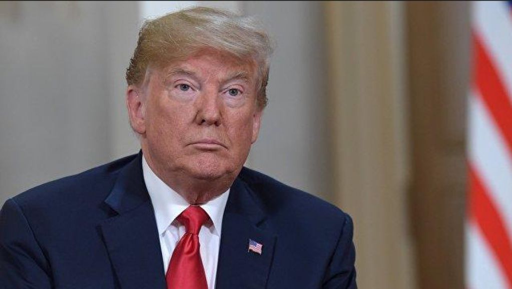 Новая прическа Трампа свела с ума пользователей соцсетей