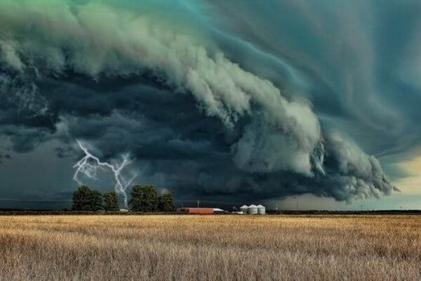 Буря надвигается на Украину: объявлено штормовое предупреждение. КАРТА