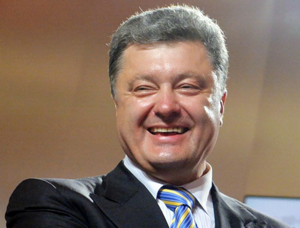 «Блискучий попередник»: о пятилетке Порошенко уже слагают байки