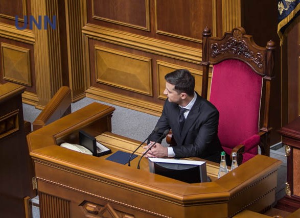 Новый президент Украины отменил важные указы Порошенко