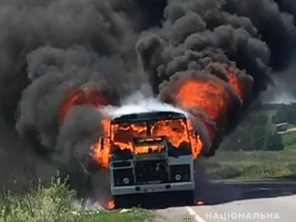 На Полтавщине вспыхнул рейсовый автобус