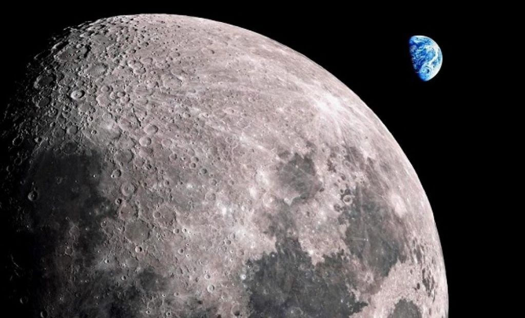 Ученые обнаружили под поверхностью Луны «необычную начинку»