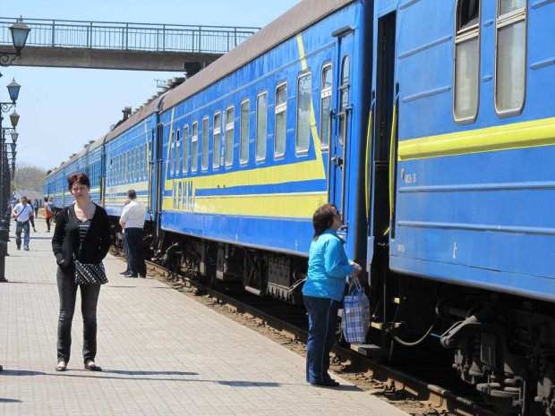 "УЗ" запустила дополнительные поезда на лето: полный список