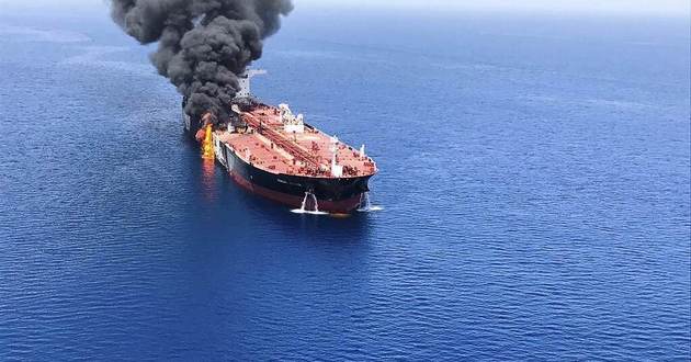 Атака на танкеры в Оманском заливе: у Путина сделали угрожающее заявление