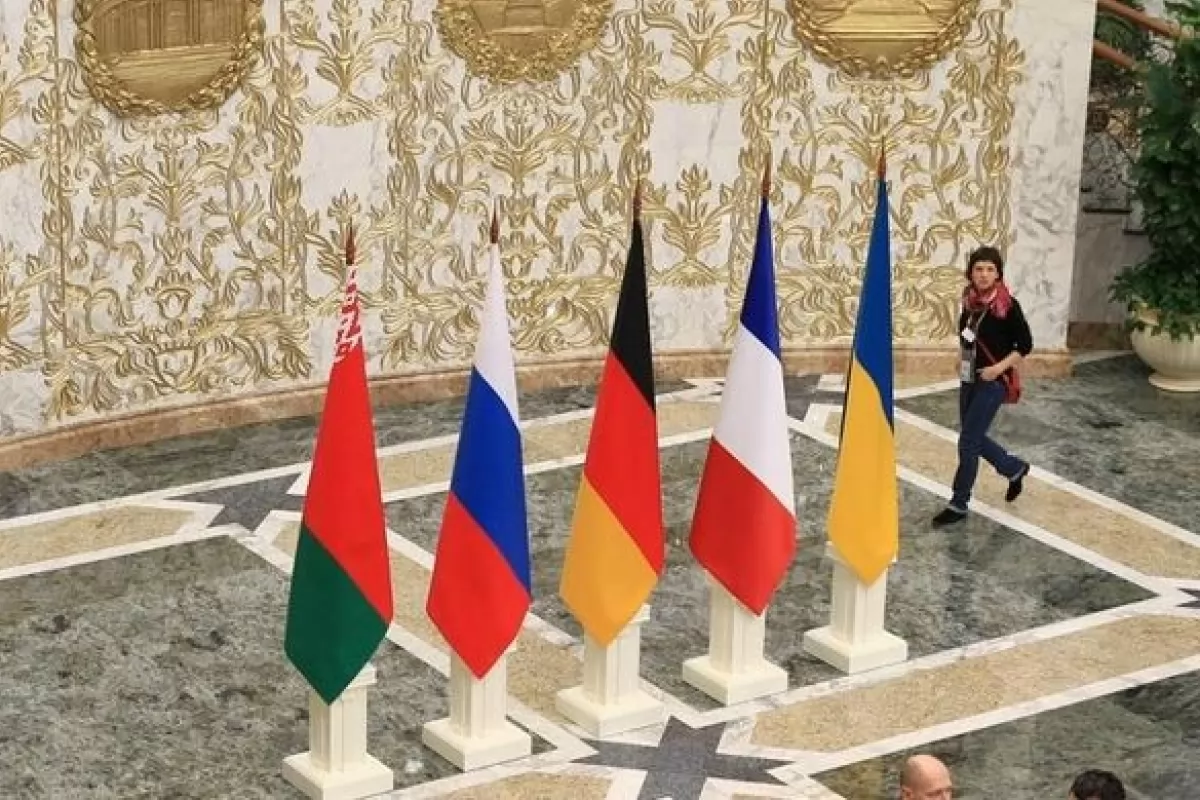 Украина и Франция анонсировали встречу в нормандском формате