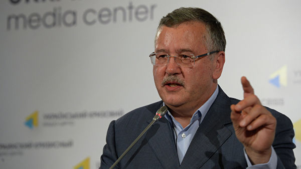 Гриценко срочно обратился к Зеленскому в связи с ситуацией на Донбассе