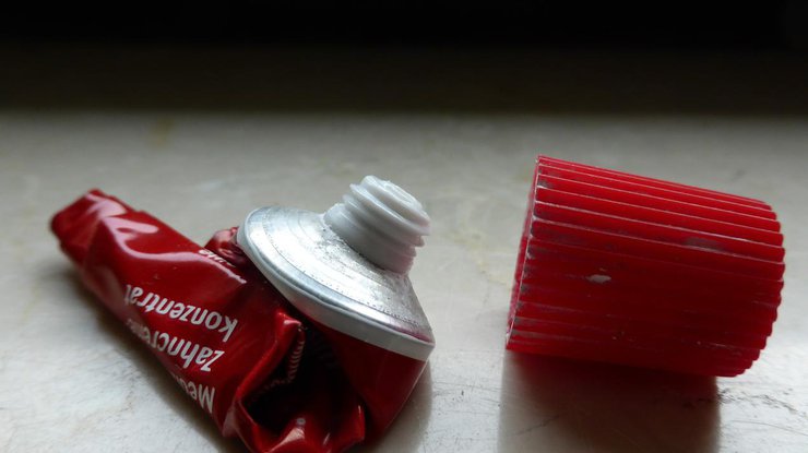 Использование зубной пасты: шесть необычных способов