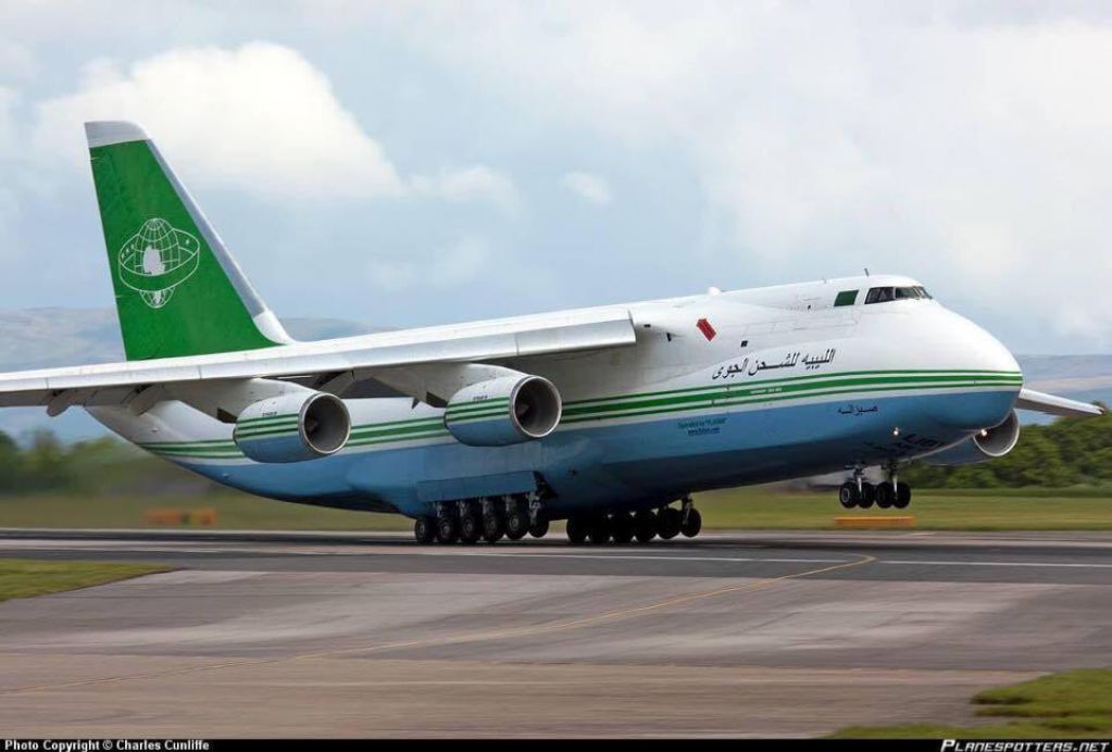 АН-124 "Руслан" разбомбили "Градами" в Африке