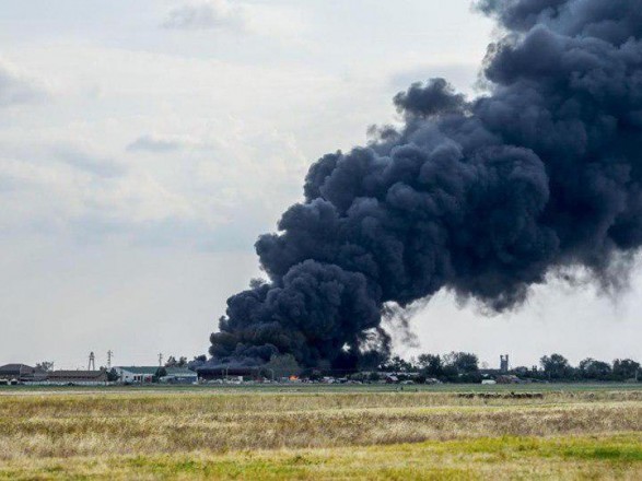 Боеприпасы на горящих складах в Казахстане перестали взрываться