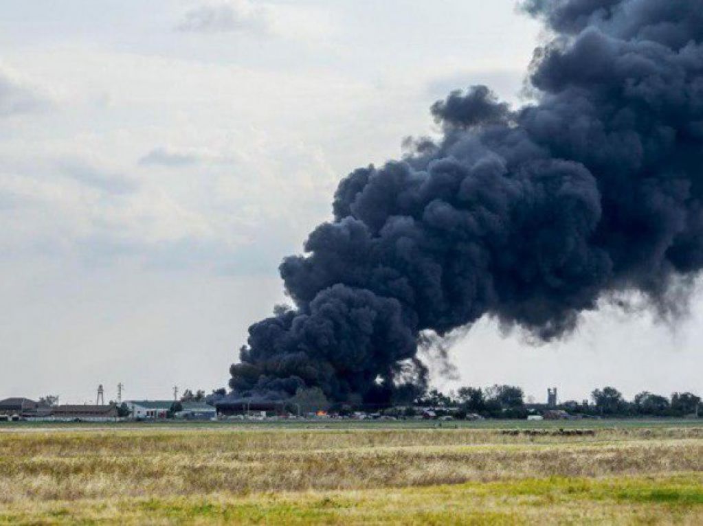 Боеприпасы на горящих складах в Казахстане перестали взрываться