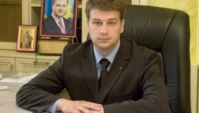 Подкуп избирателей: под Киевом особо «турботливого» мэра города отстранили от должности 