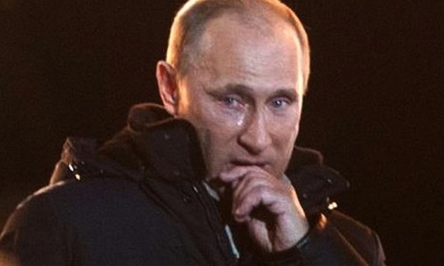 «Иисус Христос сейчас где-то полез за сигаретами»: пустившего слезу Путина ярко потроллили