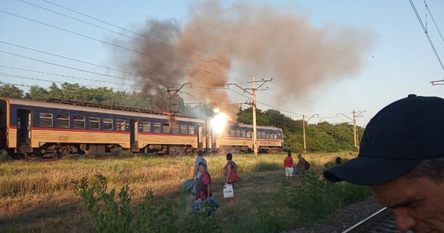 Поезд, который умер: на чем Укрзализныця перевозит украинцев и деньги за это берет