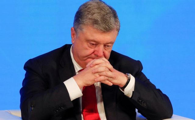 «Тупо развел на деньги»: пиар Порошенко закончился громким скандалом