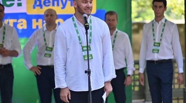 Избирательный скандал в Одессе: кандидат от Зе по Приморскому району оказался техническим кандидатом нардепа Кивалова