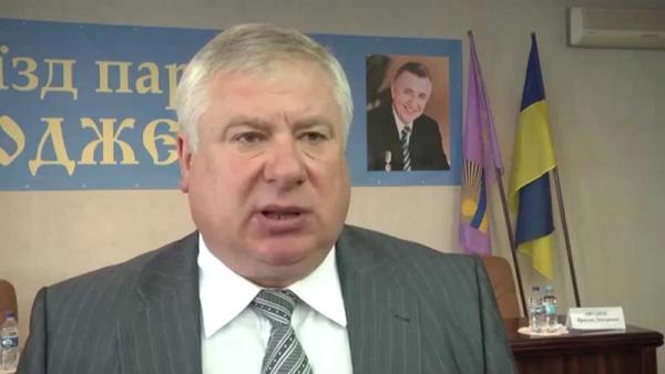 СМИ: Регионал Виктор Остапчук хочет возглавить «Укрзализныцю» и вернуть в компанию коррупционные схемы