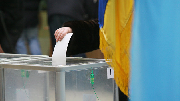 Тарифы за голос: Как кандидат Рыбак скупает избирателей в Торецке